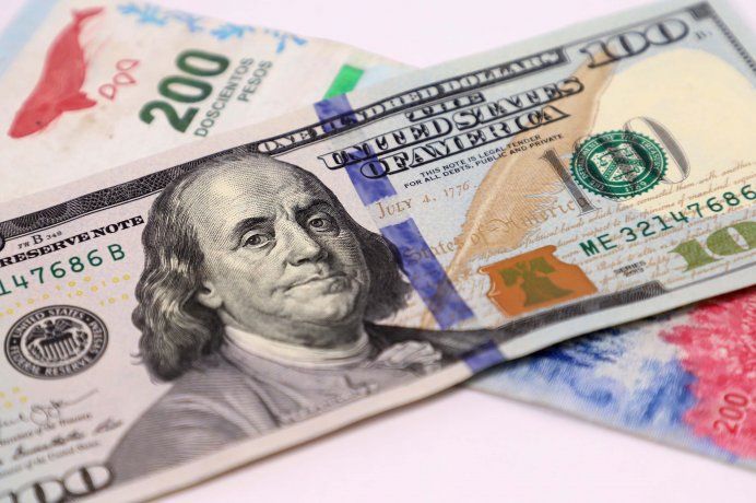 Dólar blue frenético: en los actuales niveles, ¿conviene vender, esperar o comprar?