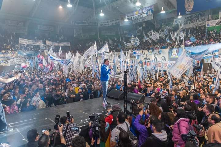 Pablo Grasso tuvo un cierre de campaña histórico, emotivo y multitudinario en Santa Cruz