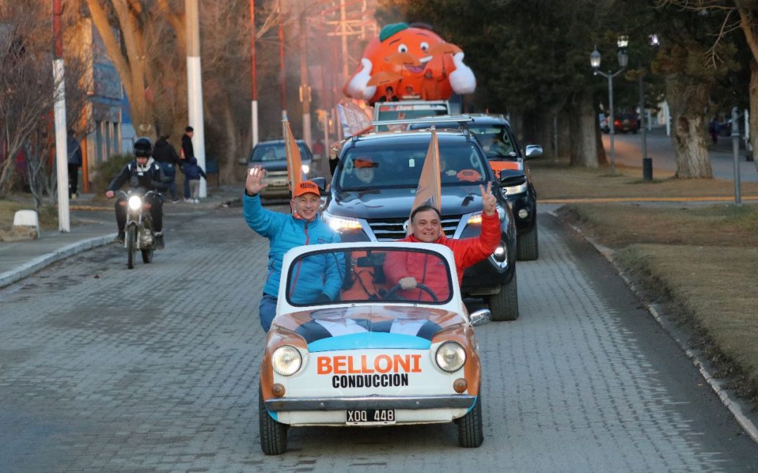 Más de 12 mil personas en El Calafate apoyaron a Belloni en La Caravana de la Esperanza