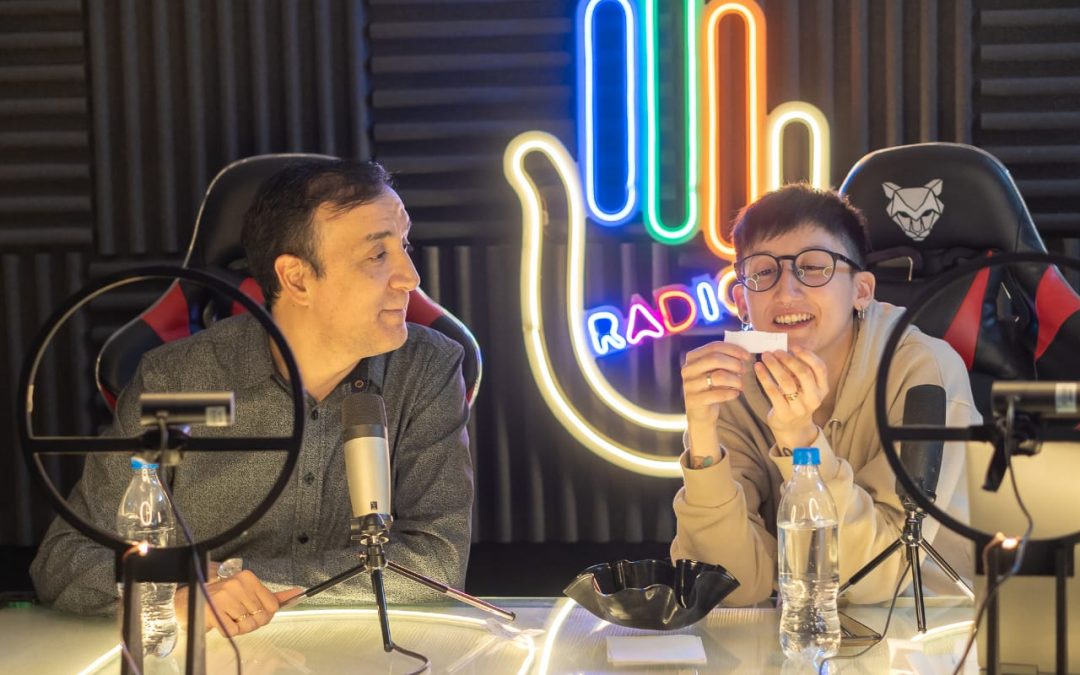 Pablo Grasso inauguró la Radio de la Casa de la Juventud junto a los chicos de la capital