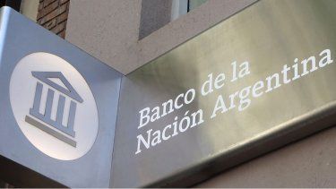 Advertencia: Caputo anunció que el Banco Nación cerrará sucursales en municipios que “abusen” con las subas de tasas