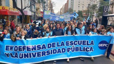 Docentes universitarios lanzaron un paro nacional de una semana desde el próximo lunes