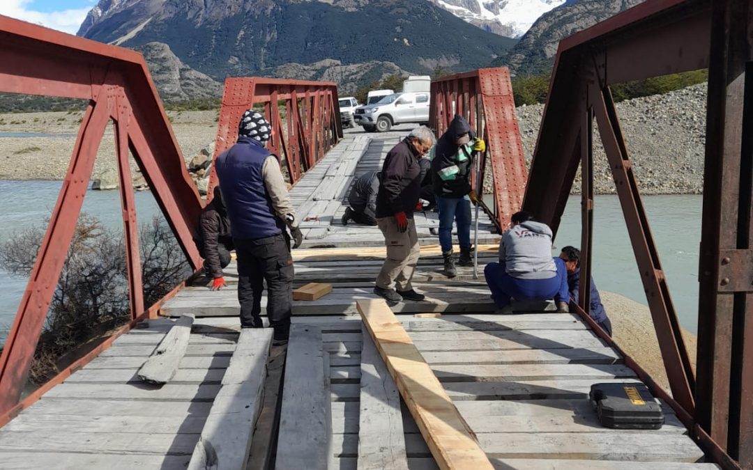 El Chaltén: Luego de las reparaciones en el Puente del Río Eléctrico, se restablece la transitabilidad con precaución